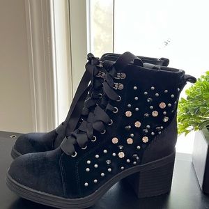NWT Madden Girl Rex Embellished Boot Black Velvet size 7.5